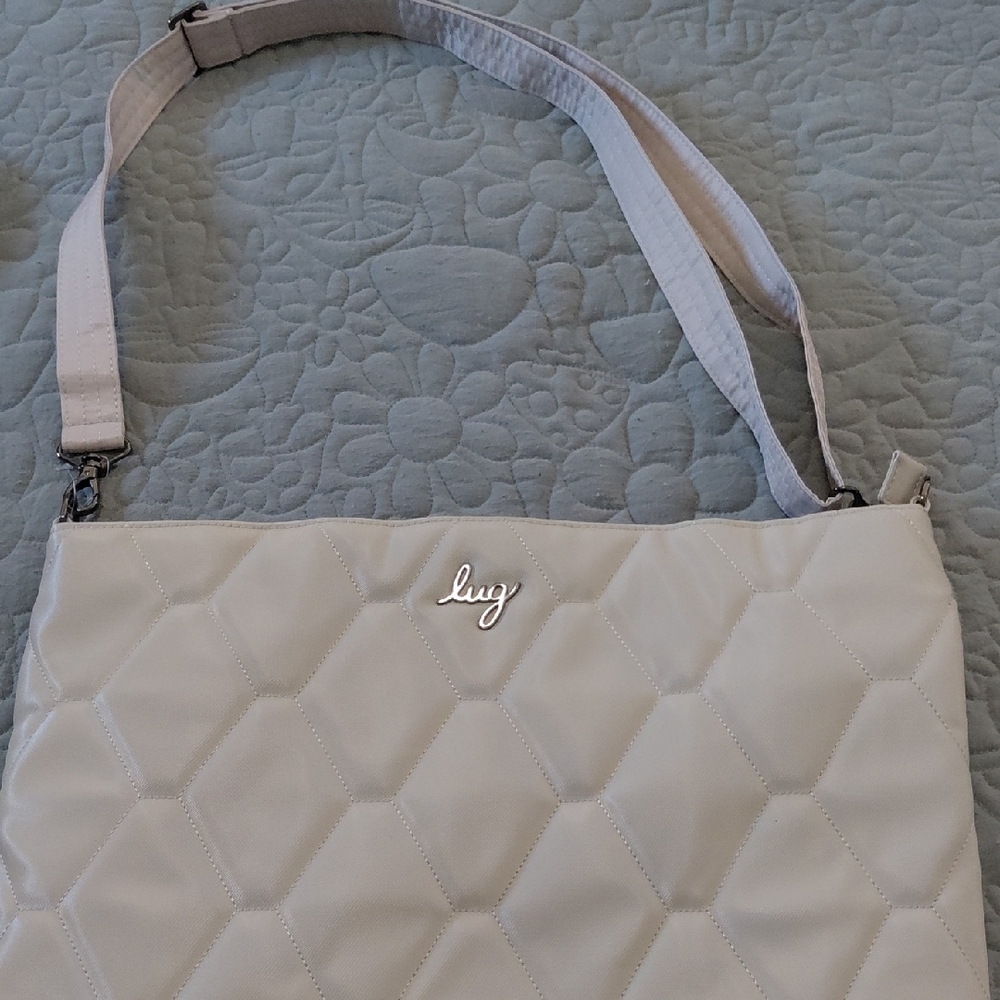 Lug Quilted Shoulder Bag in Soft Gray